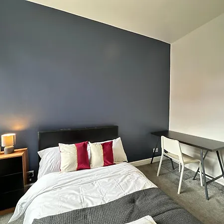Daisybank Co-Living - Private Room Self-Cater Manchester Esterno foto