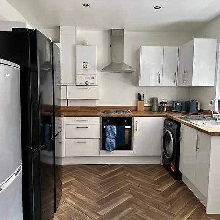 Daisybank Co-Living - Private Room Self-Cater Manchester Esterno foto