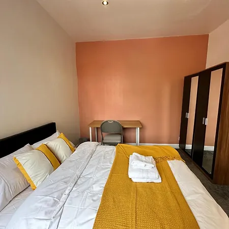 Daisybank Co-Living - Private Room Self-Cater Manchester Esterno foto