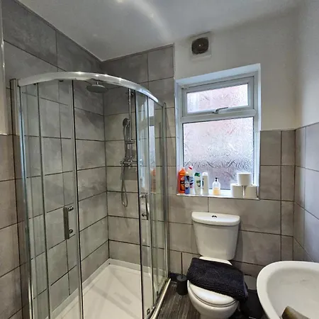 Daisybank Co-Living - Private Room Self-Cater Manchester Esterno foto