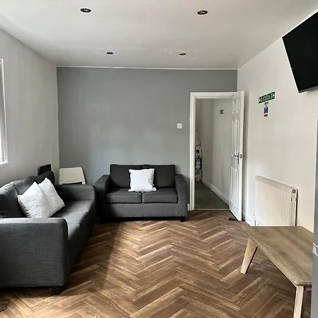 Daisybank Co-Living - Private Room Self-Cater Manchester Esterno foto