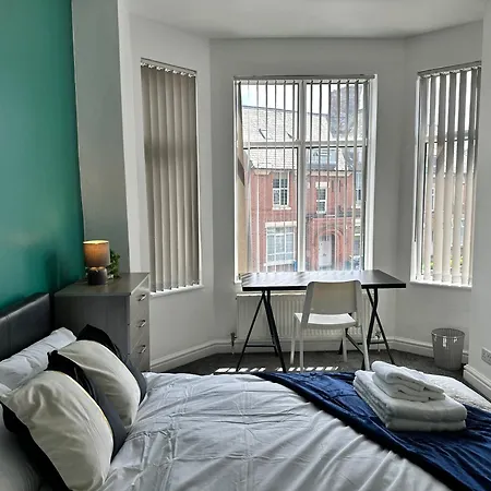 Daisybank Co-Living - Private Room Self-Cater Manchester Esterno foto