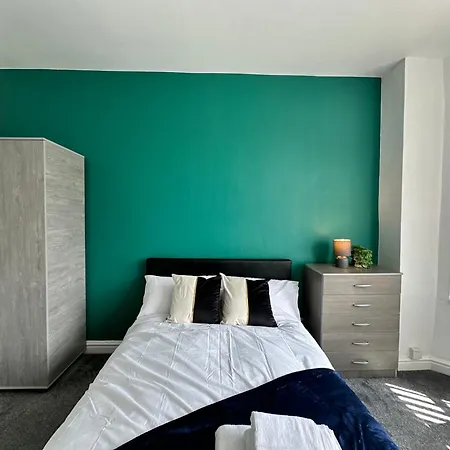 Daisybank Co-Living - Private Room Self-Cater Manchester Esterno foto