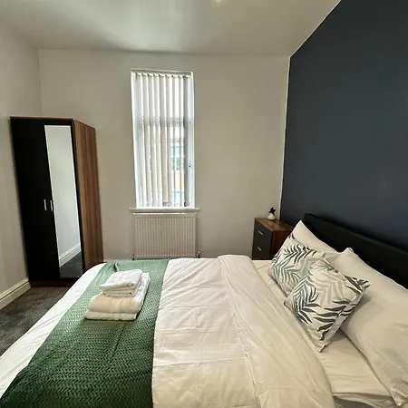 Daisybank Co-Living - Private Room Self-Cater Manchester Esterno foto