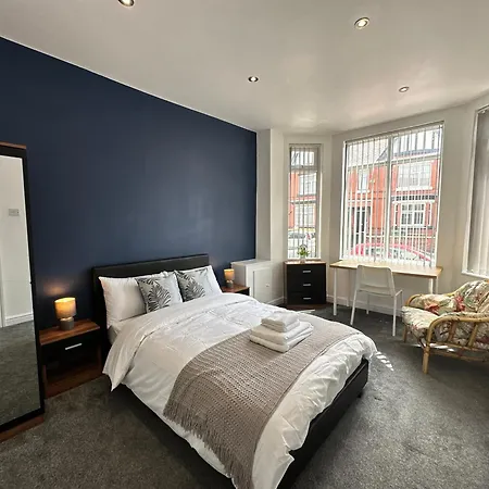 Daisybank Co-Living - Private Room Self-Cater Manchester Esterno foto