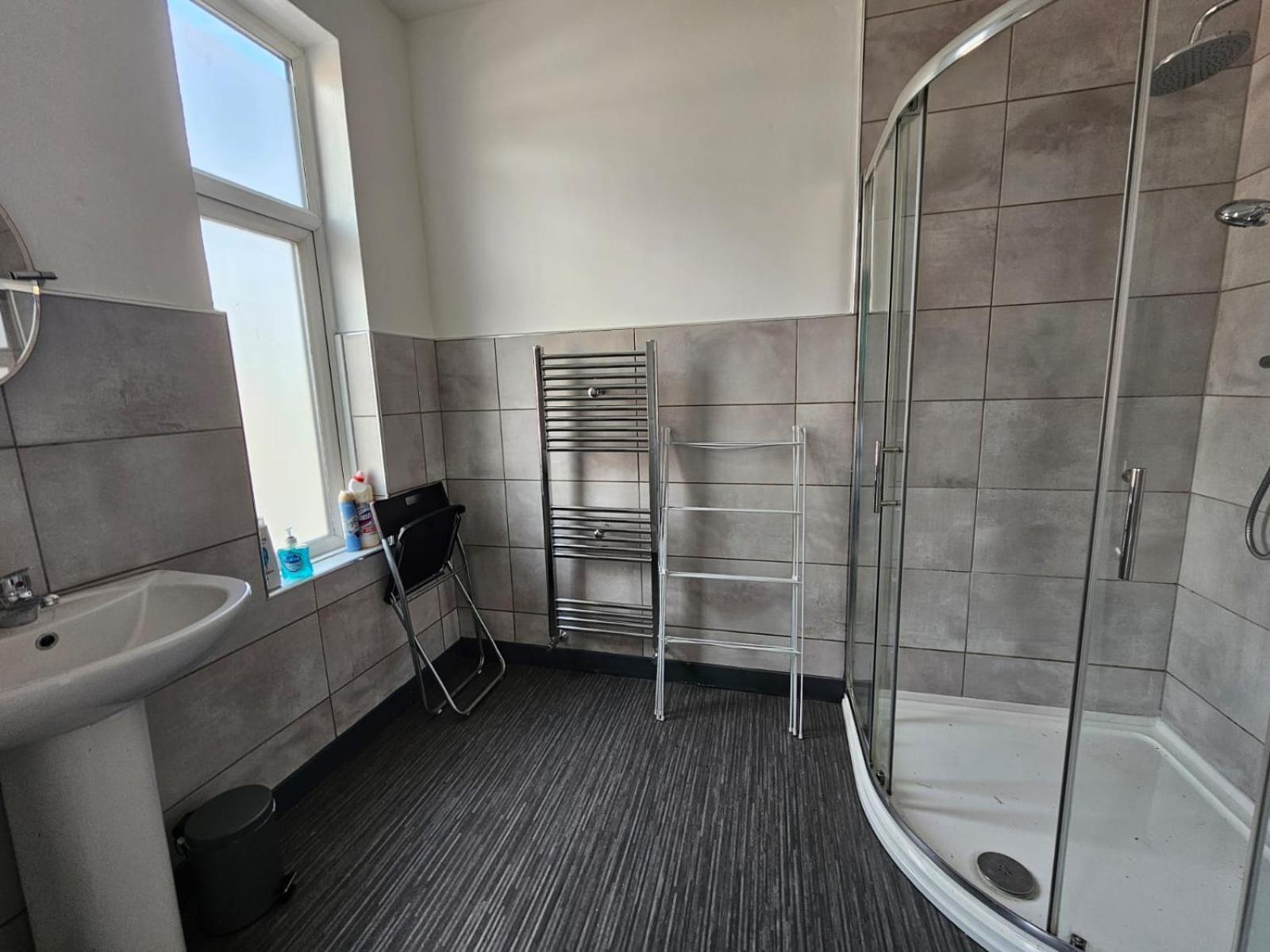 Daisybank Co-living - Private Self-cater